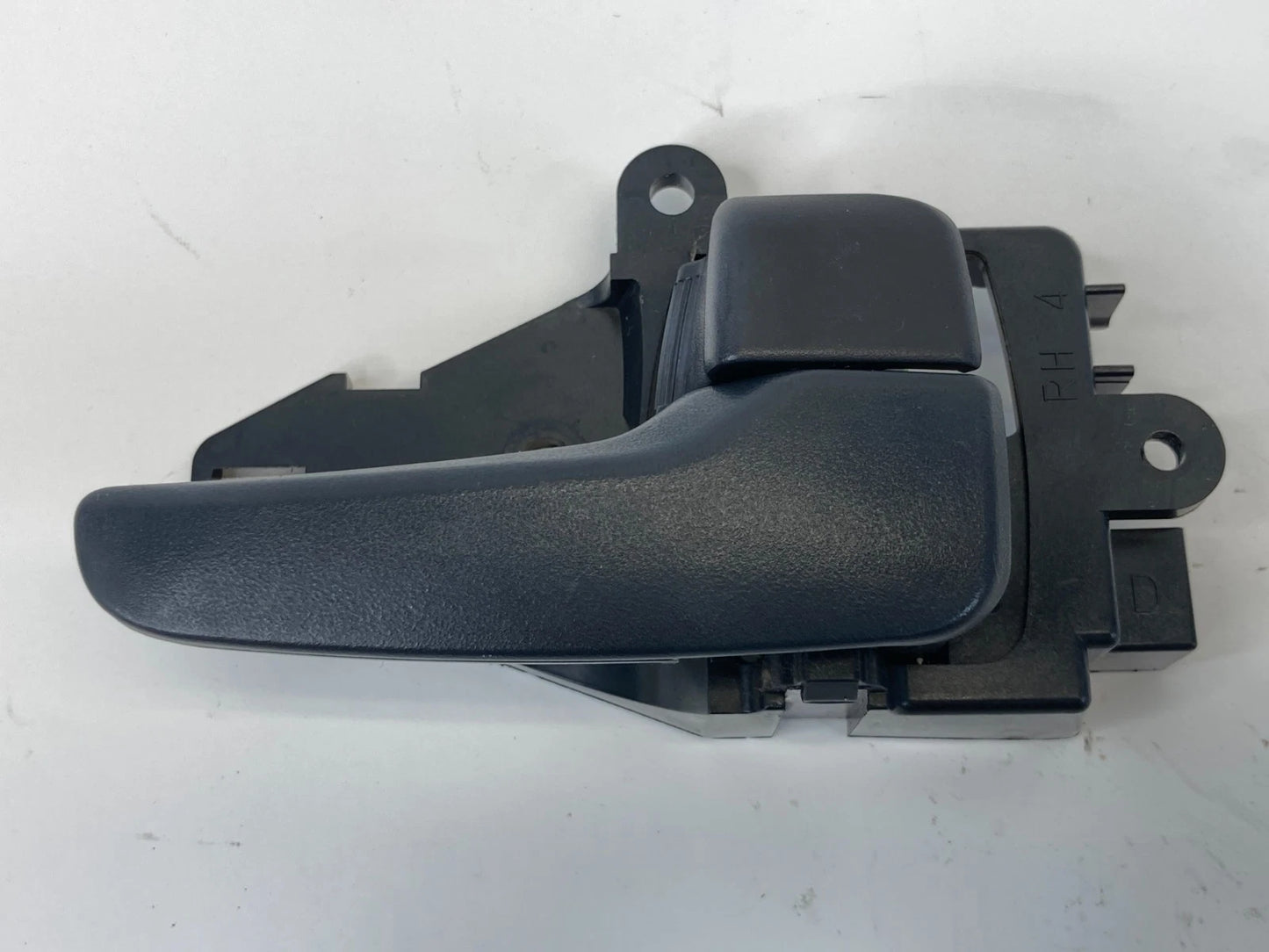 2008-2017 MITSUBISHI LANCER FRONT RIGHT PASSENGER INNER DOOR HANDLE MN105360