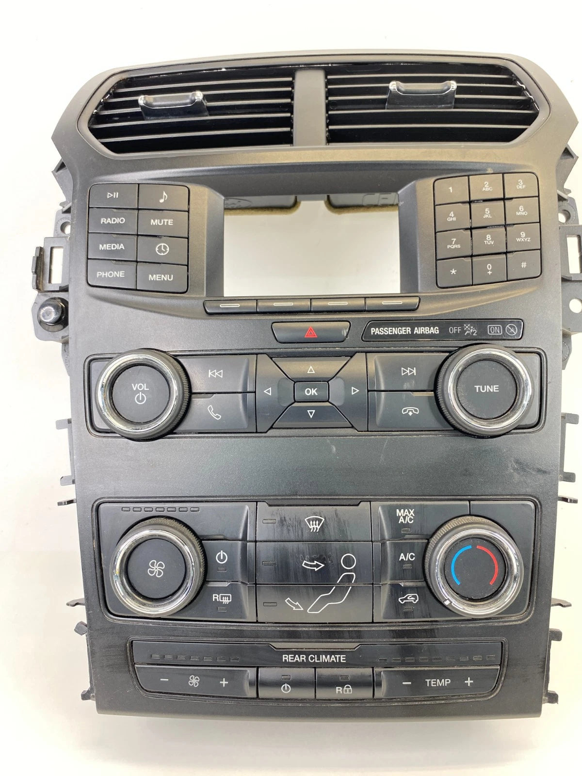 18 19 FORD EXPLORER RADIO & CLIMATE CONTROL TRIM BEZEL W/AIR VENT JB5T-18A802-LB