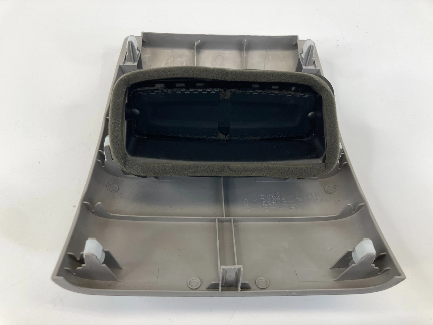 02 03 LEXUS ES300 REAR CENTER CONSOLE AIR VENT GRILLE COVER 58860-33010 OEM