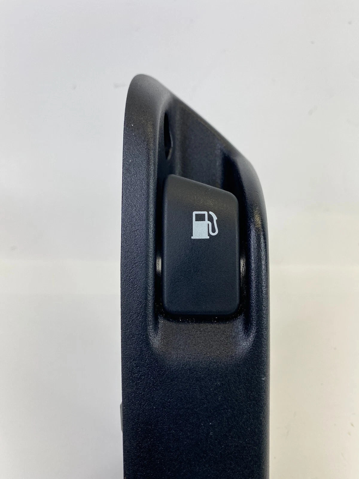 2005 06 07 08 09 2010 SCION TC FUEL GAS TANK DOOR LID RELEASE HANDLE SWITCH