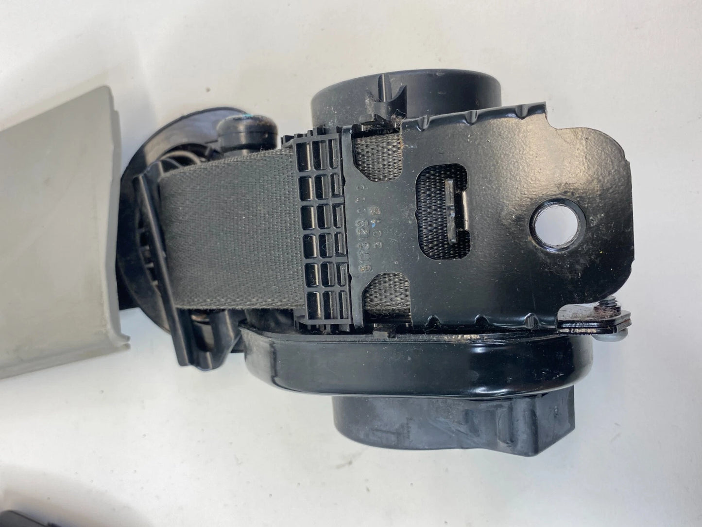 2015-2017 CHEVY SONIC FRONT LEFT DRIVER SIDE SEAT BELT RETRACTOR 617631900C OEM