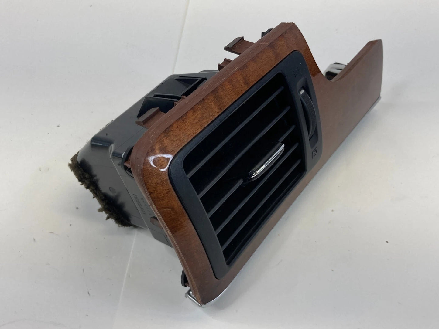 2008-2010 INFINITI QX56 LEFT DRIVER SIDE DASH AIR VENT BEZEL ASSEMBLY OEM