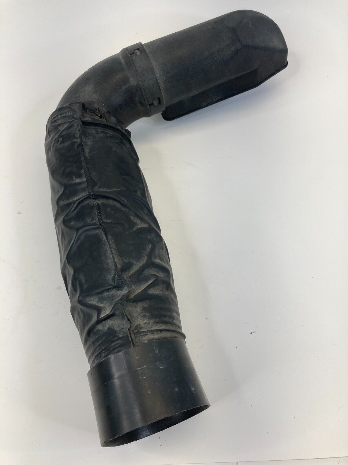 2013 14 15 2016 Hyundai Elantra 1.8L AT Air Intake Duct Hose Tube DK210-3X021