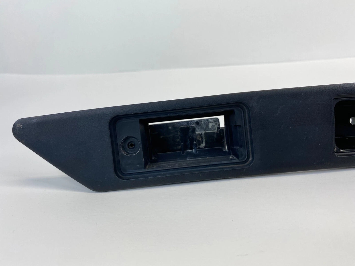 2006-2013 AUDI A3 8P REAR TRUNK LID GRIP HANDLE MOLDING TRIM 8P4-827-574 OEM