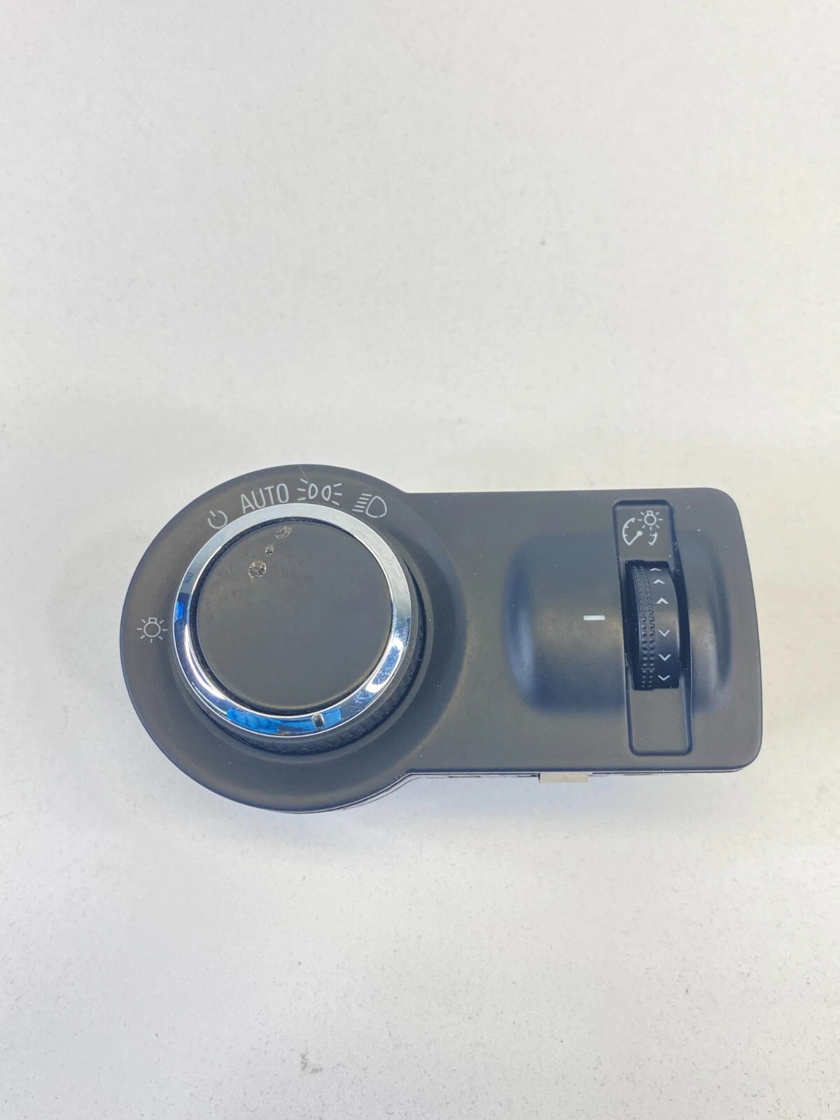 2011-2016 CHEVROLET CRUZE 13-15 MALIBU DASH HEADLIGHT SWITCH W/O FOG 94725717