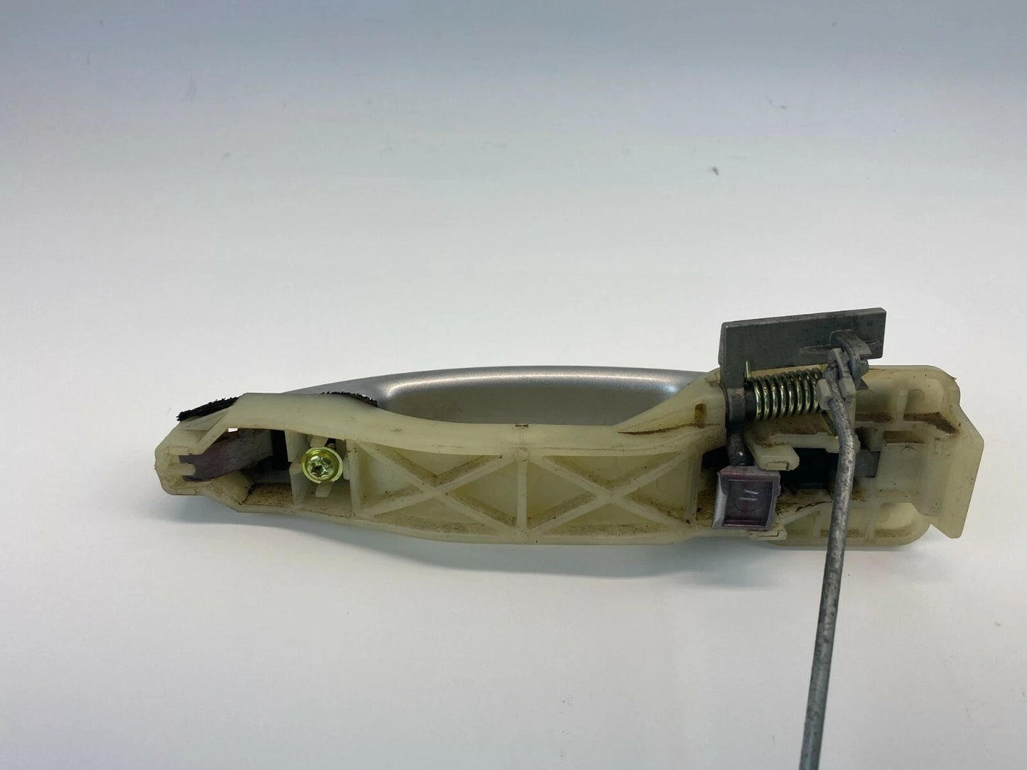 08-10 SATURN VUE FRONT RIGHT PASSENGER EXTERIOR OUTSIDE DOOR HANDLE ASSEMBLY