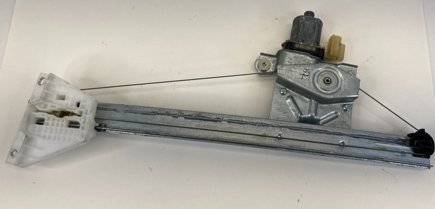 2013-2019 Ford Escape Rear Right Side Door Window Regulator W/ Motor CM093180-06