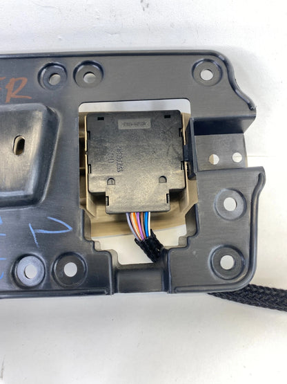 07-09 CADILLAC SRX FRONT RIGHT SIDE INTERIOR DOOR HANDLE W HEATED SEAT SWITCH