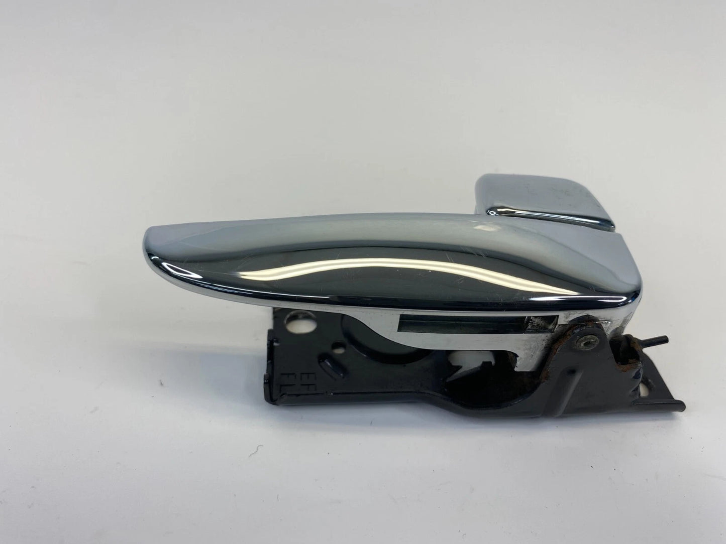 2002-2005 HYUNDAI SONATA REAR RIGHT PASSENGER SIDE INTERIOR DOOR HANDLE OEM
