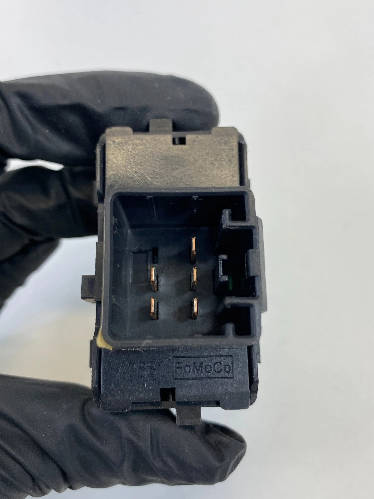 2008-2012 FORD ESCAPE FRONT RIGHT SIDE DOOR POWER WINDOW SWITCH 8L8T-14529-ABW