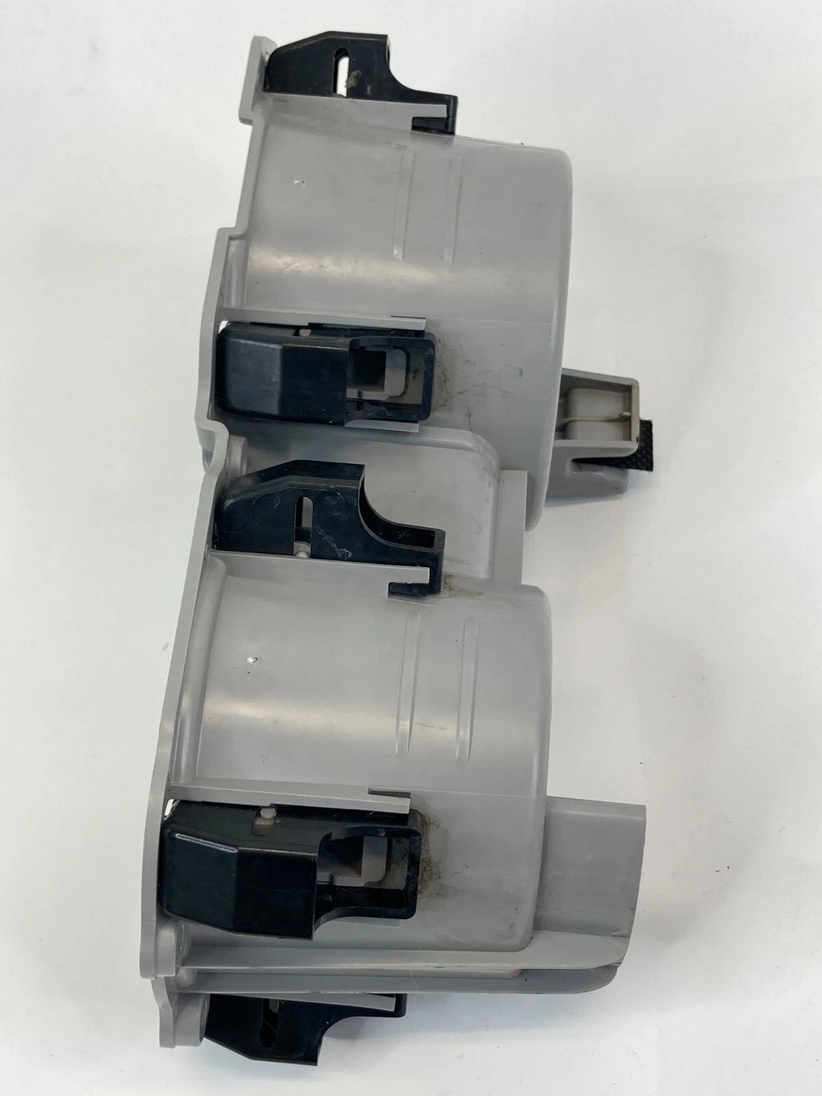 2005-2011 HYUNDAI ACCENT CENTER CONSOLE CUP HOLDER INSERT 84640-1E200 OEM