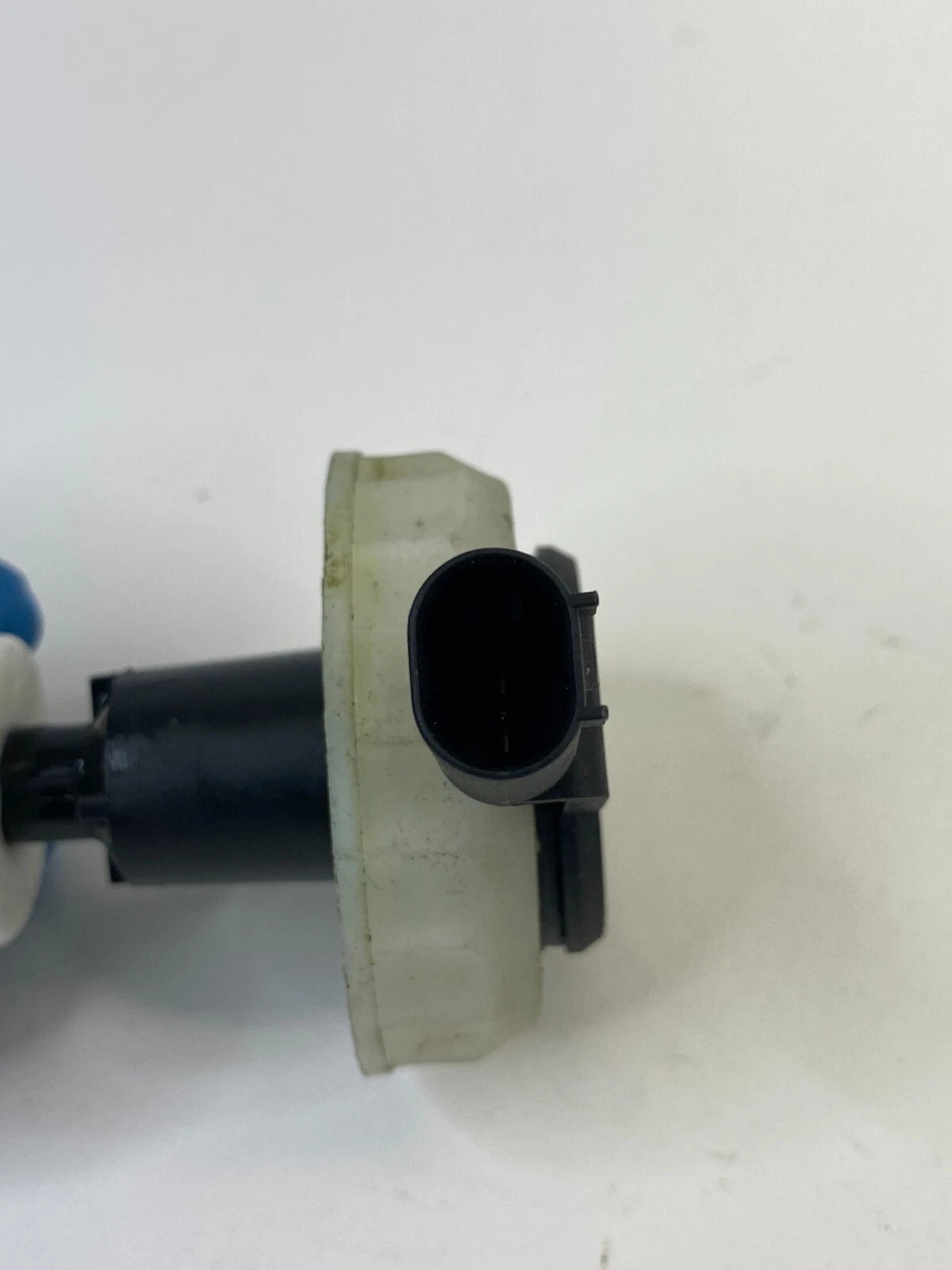 2009 2010 BMW 535I XDRIVE BRAKE FLUID MASTER CYLINDER RESERVOIR CAP COVER OEM