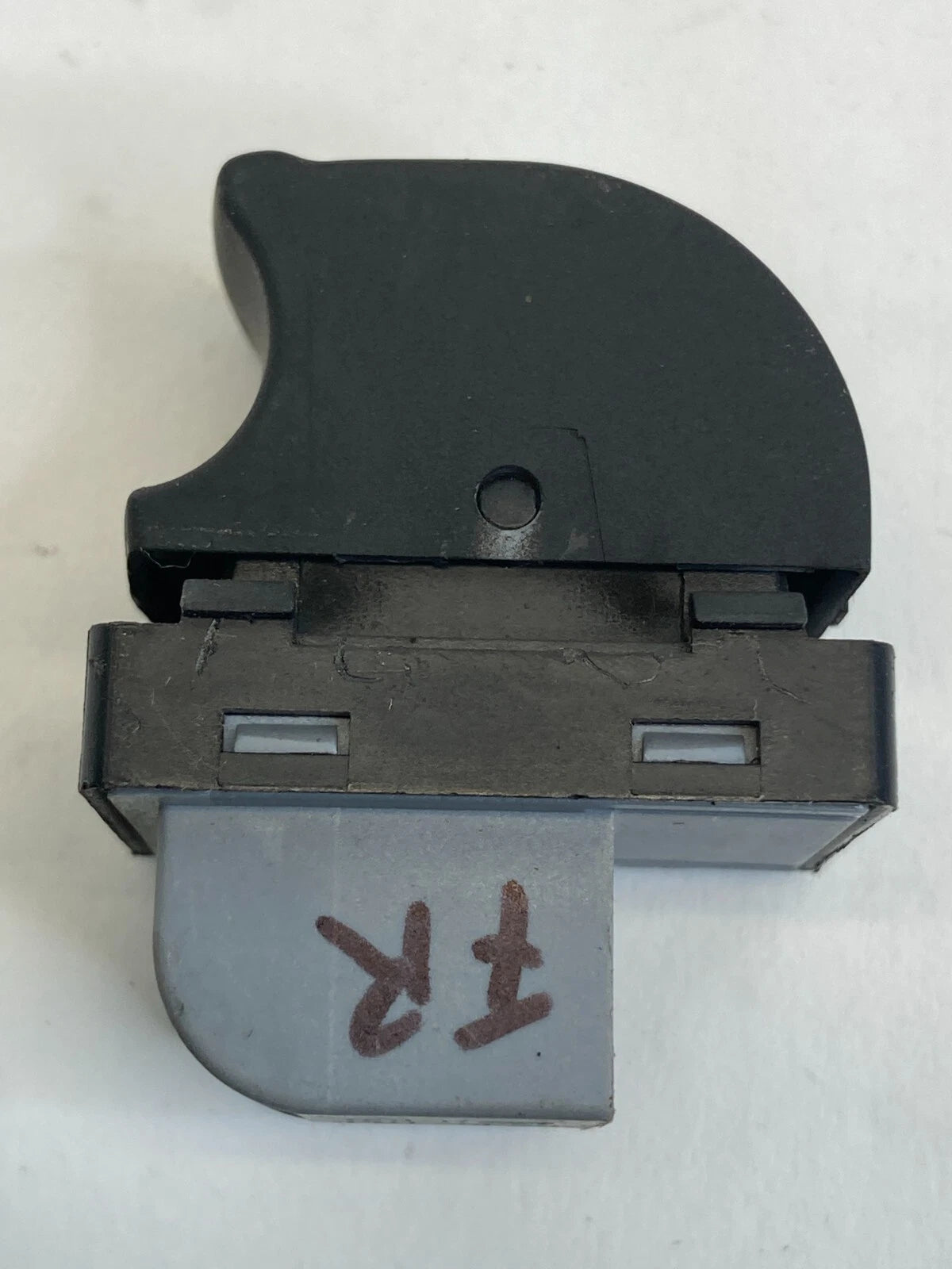 2006-2013 AUDI A6 FRONT RIGHT SIDE DOOR POWER WINDOW SWITCH 4F0-959-855 OEM