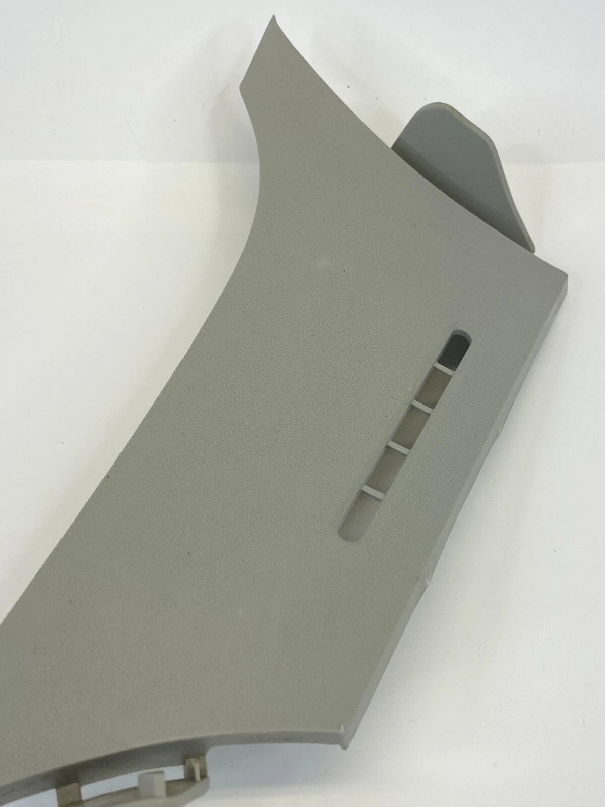 2012-2015 TOYOTA PRIUS FRONT RIGHT DASH VENT CORNER COVER PANEL TRIM 62218-47040