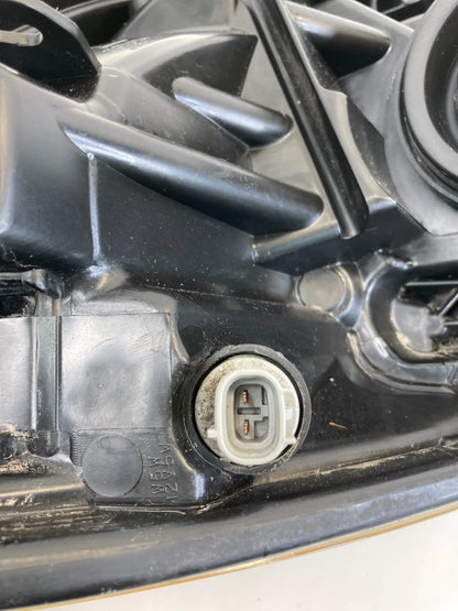 2007 2008 TOYOTA YARIS HATCHBACK LIFTBACK HEADLIGHT ASSEMBLY LEFT SIDE LAMP OEM