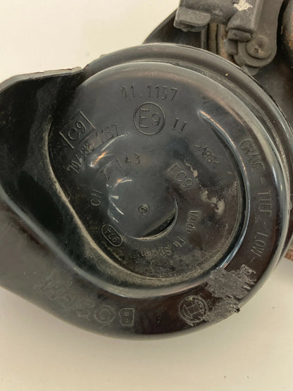 2004 2005 2006 DODGE DURANGO STEERING WHEEL HORN HIGH & LOW TONE HI LO PAIR OEM