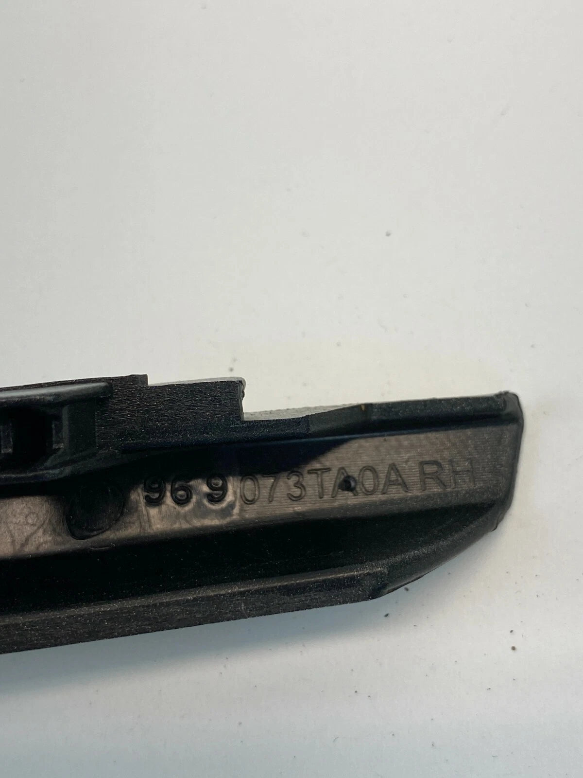 2013-2015 NISSAN ALTIMA CENTER CONSOLE RIGHT SIDE STRIP TRIM MOLDING 969073TA0A