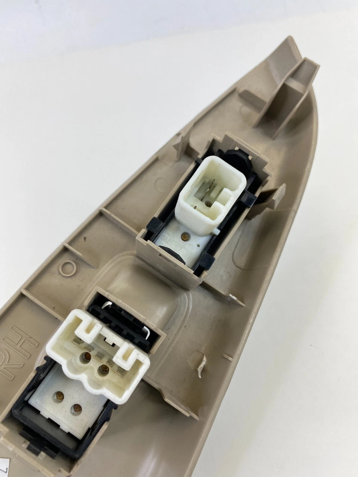 2004-2008 TOYOTA SOLARA FRONT RIGHT PASSENGER DOOR WINDOW LOCK SWITCH 74231AA090