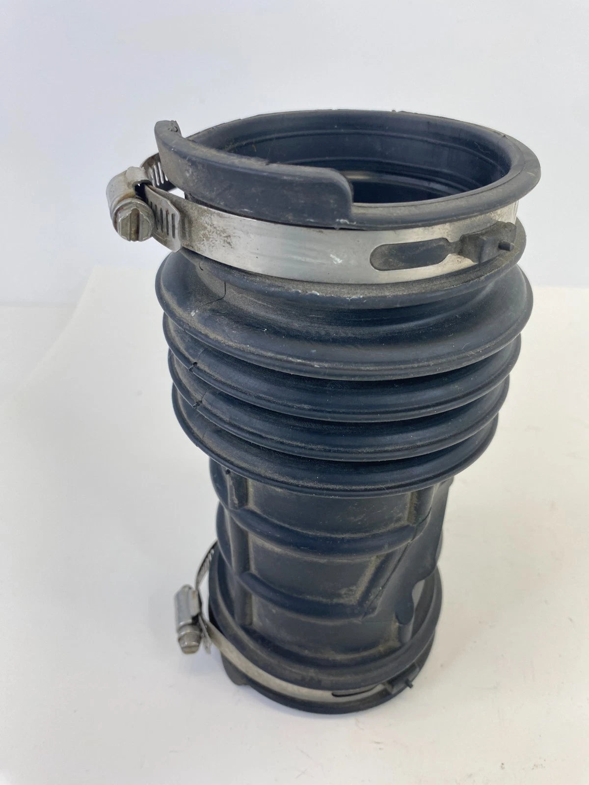 13-19 Ford Police Interceptor 3.5L Air Cleaner Intake Hose Duct DA83-9F805-DA