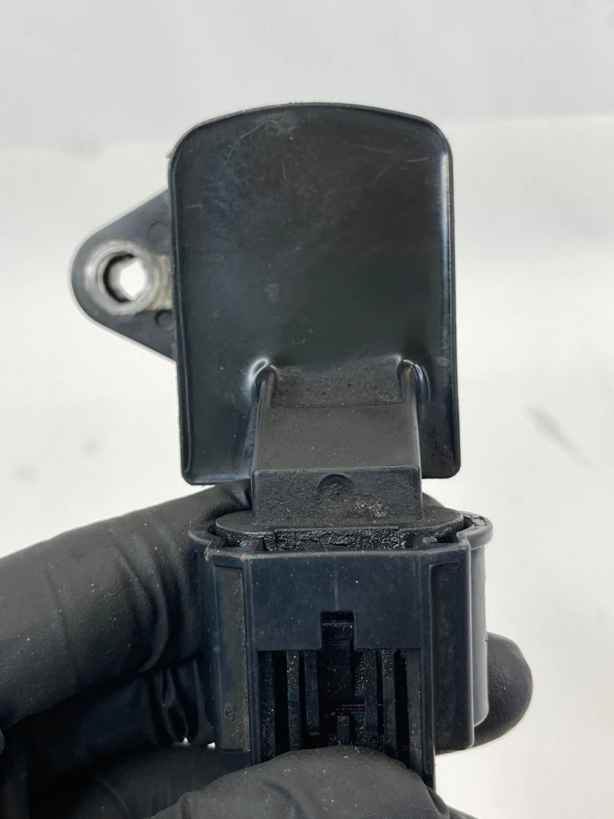 2007-2010 SATURN VUE 2.4L L4 16V ENGINE IGNITER IGNITION COIL ASSEMBLY 12578224