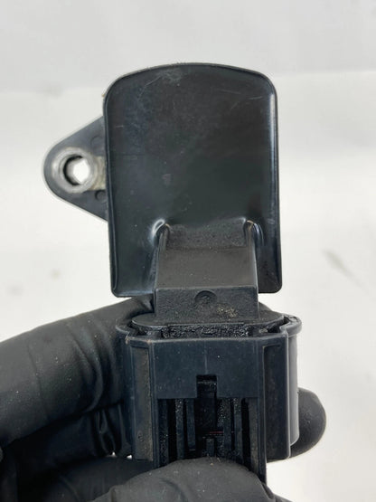 2007-2010 SATURN VUE 2.4L L4 16V ENGINE IGNITER IGNITION COIL ASSEMBLY 12578224