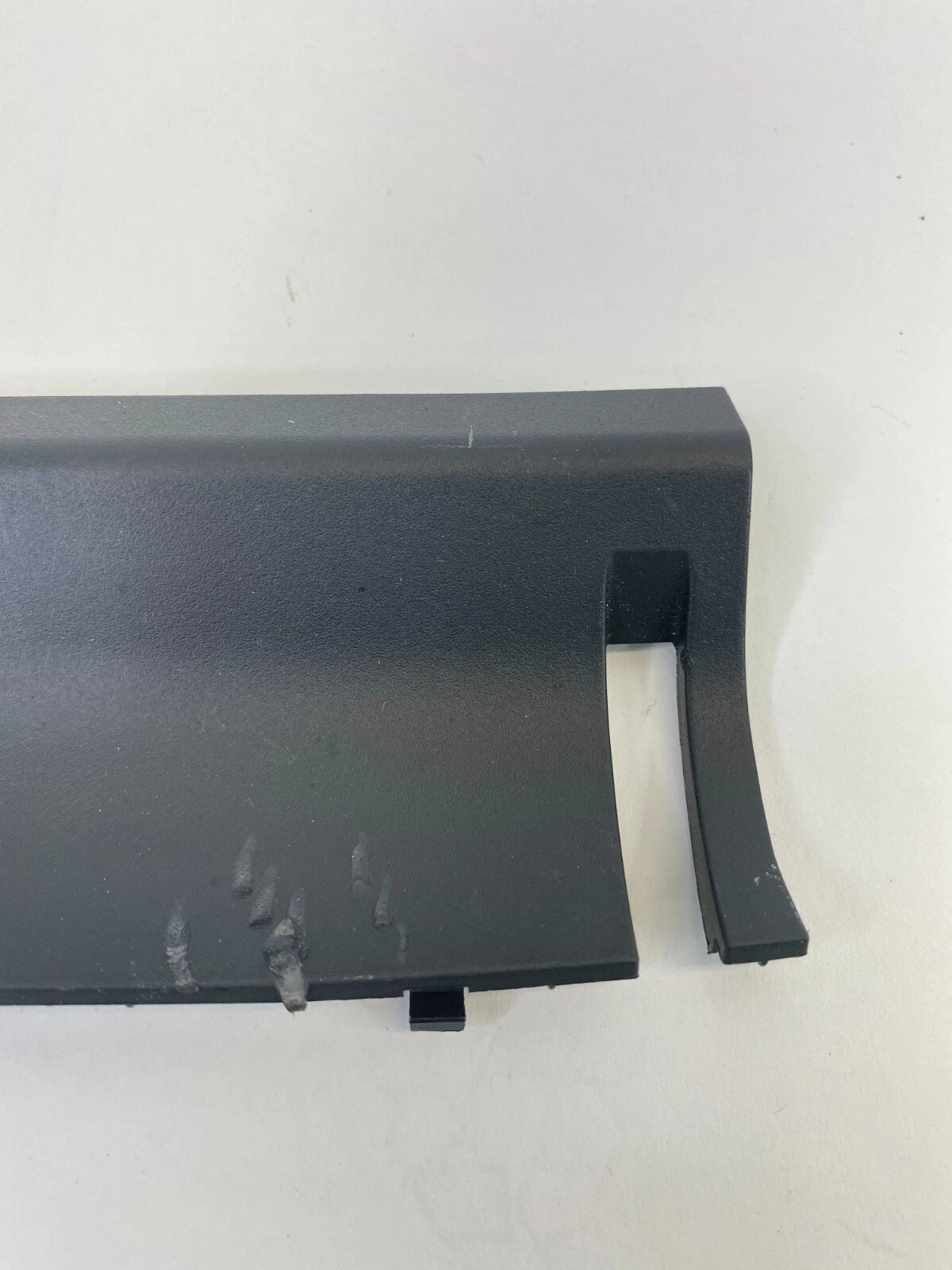 2009-2013 NISSAN ALTIMA CENTER CONSOLE ARM REST SUPPORT TRIM COVER BEZEL OEM