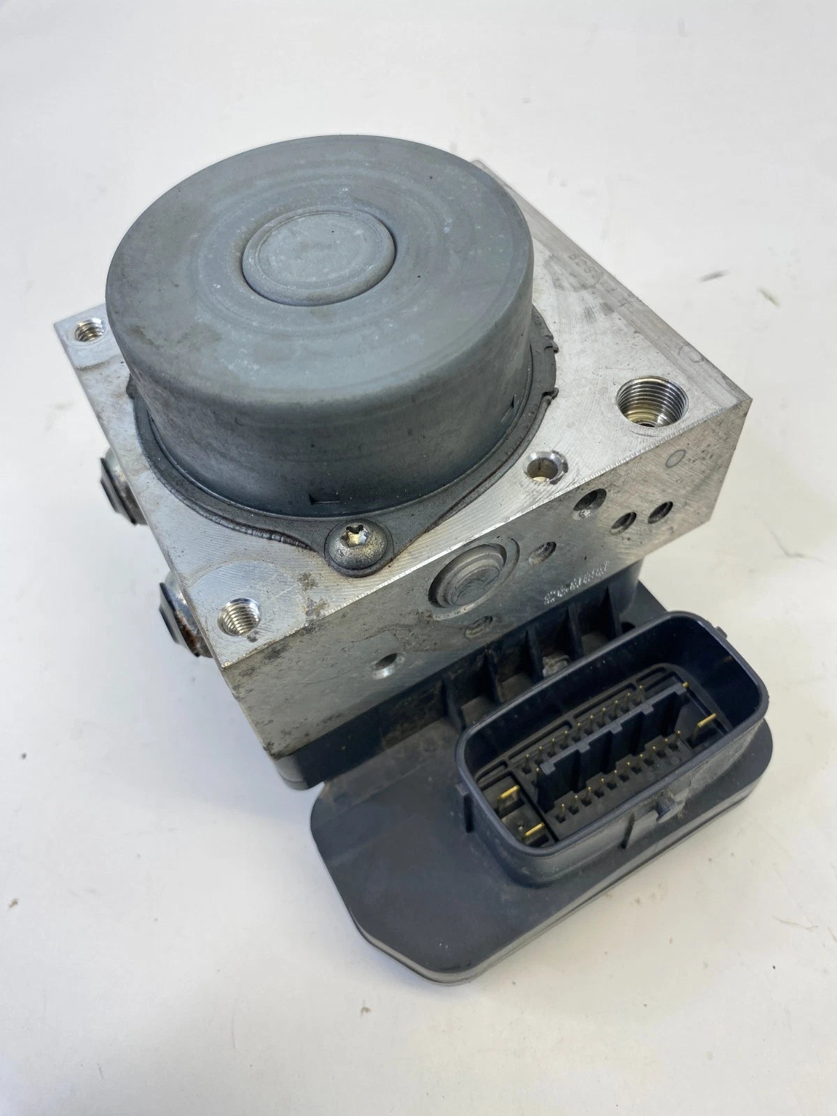 14-16 TOYOTA COROLLA ABS ANTI-LOCK BRAKE PUMP MODULE ASSEMBLY OEM 44540-02411