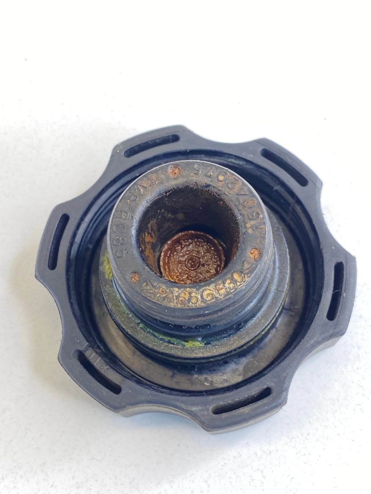 2004-2006 CHEVROLET CHEVY IMPALA ENGINE RADIATOR COOLANT RESERVOIR CAP COVER OEM