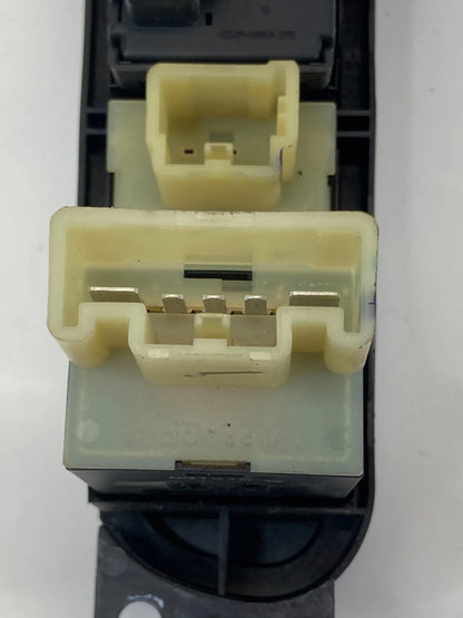 01-05 CHRYSLER PT CRUISER DEFROST POWER OUTLET BUTTON CONTROL SWITCH 04671670AB