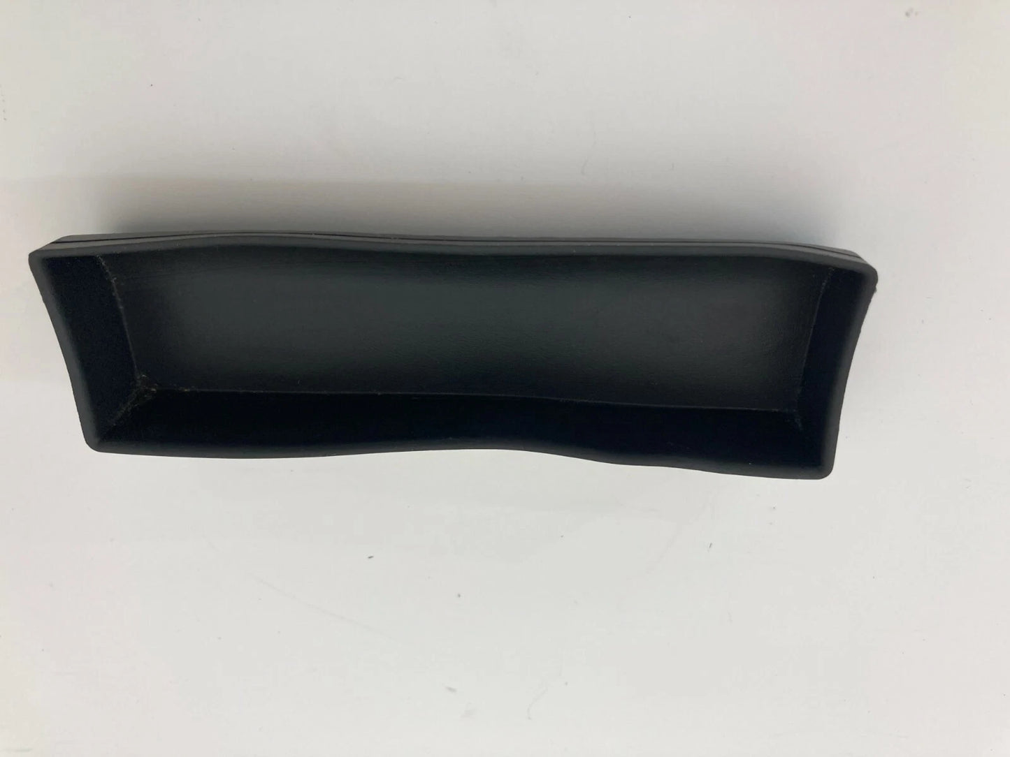 2004 ISUZU ASCENDER CENTER CONSOLE INTERIOR RUBBER MAT STORAGE OEM