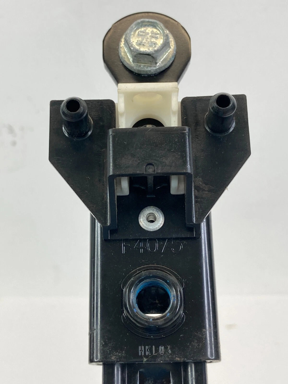 2006-2014 KIA SEDONA FRONT LEFT DRIVER SIDE SEAT BELT HEIGHT ADJUSTER OEM