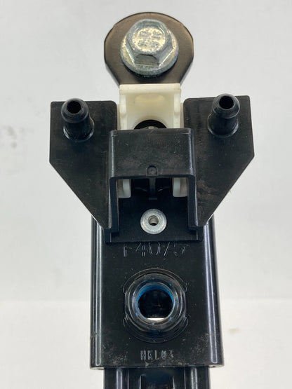 2006-2014 KIA SEDONA FRONT LEFT DRIVER SIDE SEAT BELT HEIGHT ADJUSTER OEM