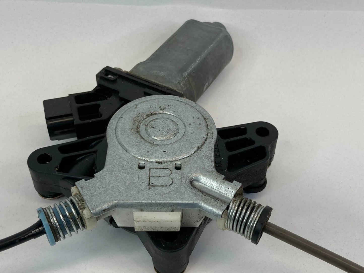 04-12 MITSUBISHI GALANT REAR LEFT DOOR WINDOW MOTOR & REGULATOR AY262100-1981