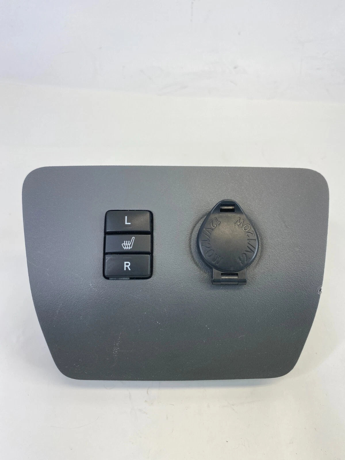 2010 2011 TOYOTA PRIUS CENTER CONSOLE TRIM HEATER SEAT WARMER SWITH POWER OUTLET