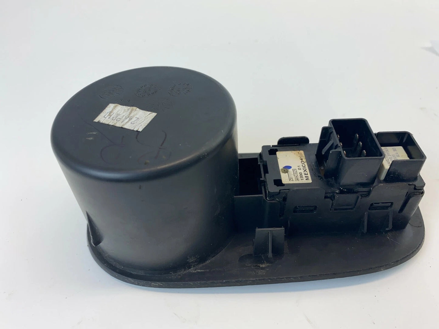 09-17 CHEVY TRAVERSE REAR RIGHT DOOR WINDOW SWITCH W/ BEZEL TRIM 20817823 OEM
