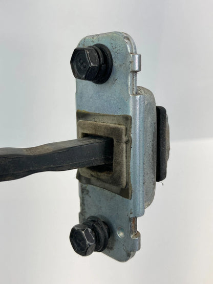 2006-2011 HYUNDAI ACCENT SEDAN REAR RIGHT SIDE DOOR LOCK CHECK STOPPER STRAP OEM