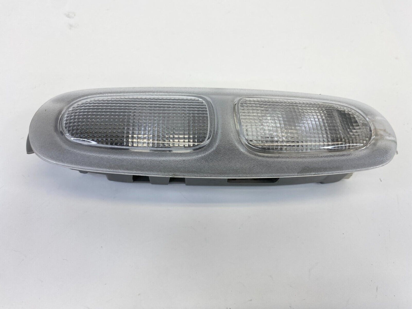 2002-2004 GMC Envoy XL Front Door Overhead Roof Courtesy Dome Light Lamp OEM