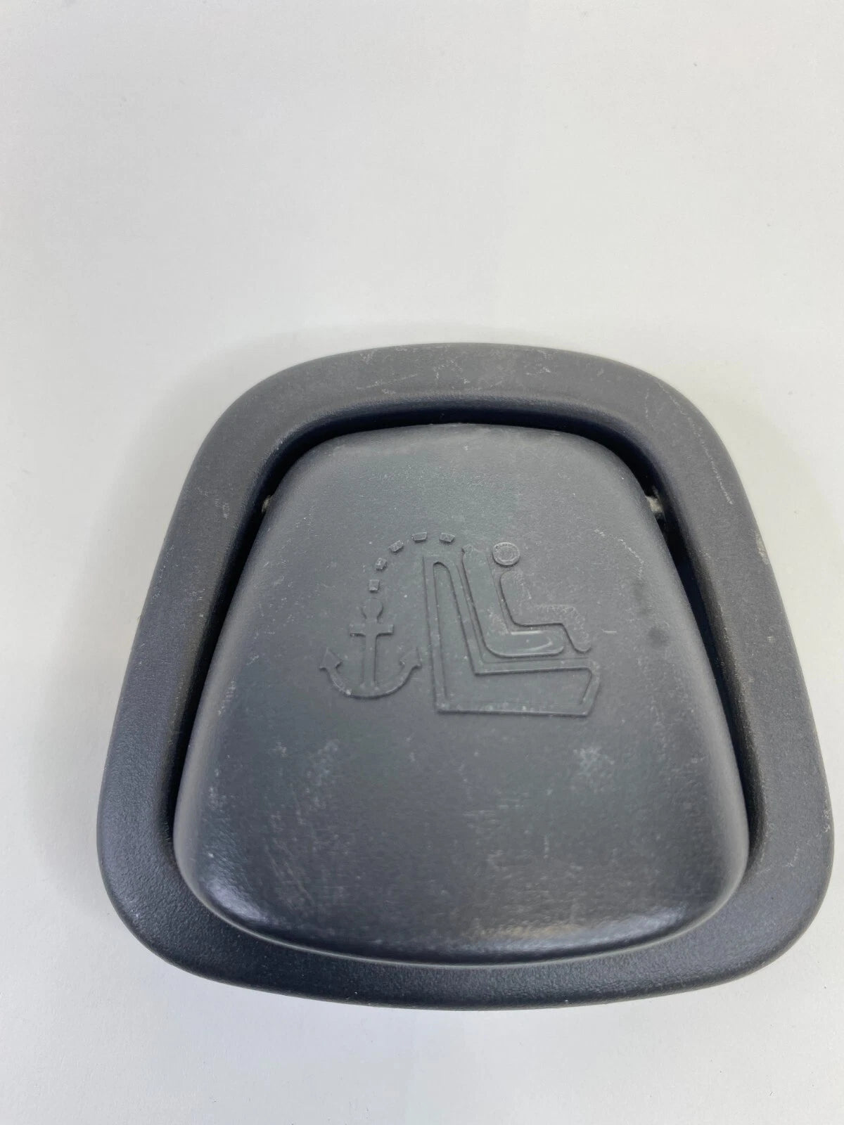 11-19 FORD FIESTA REAR DECK SEAT CHILD SAFETY ANCHOR HOOK COVER CAP TRIM OEM