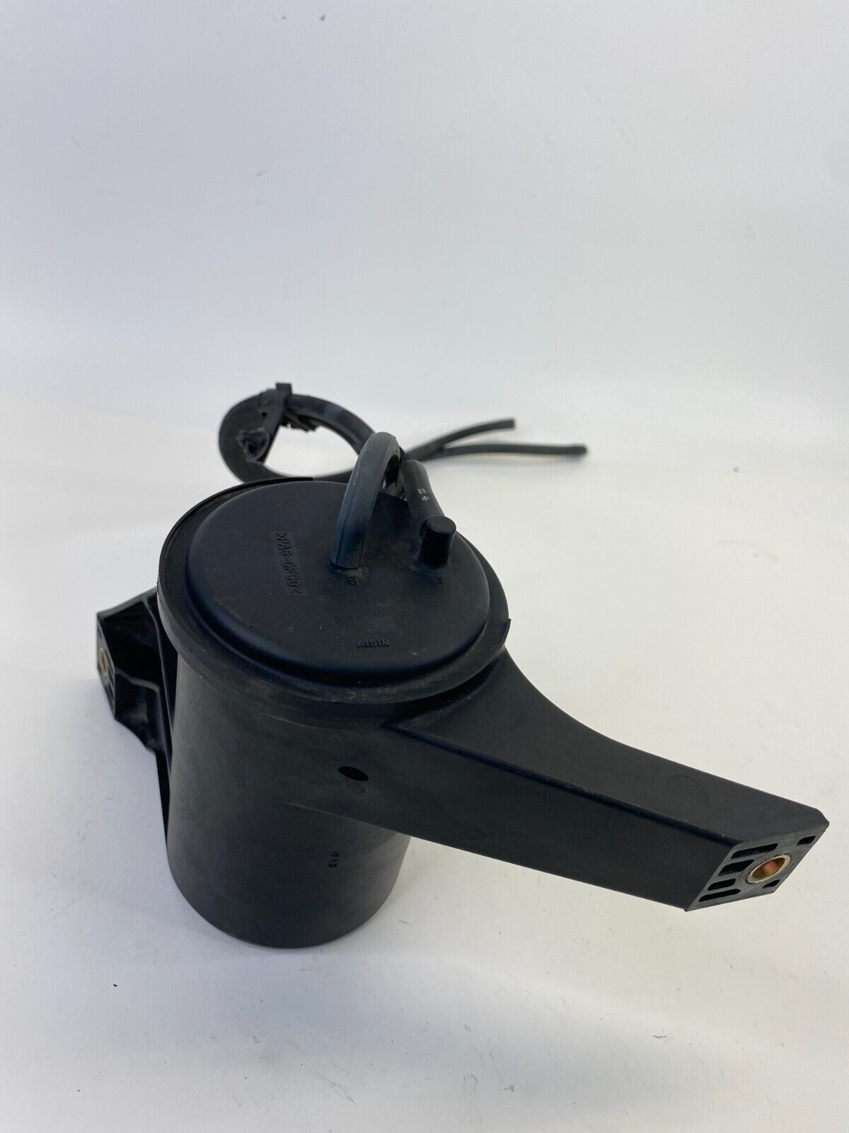 2002-2006 Suzuki XL-7 Vacuum Purge Solenoid Fuel Valve Vapor Canister OEM