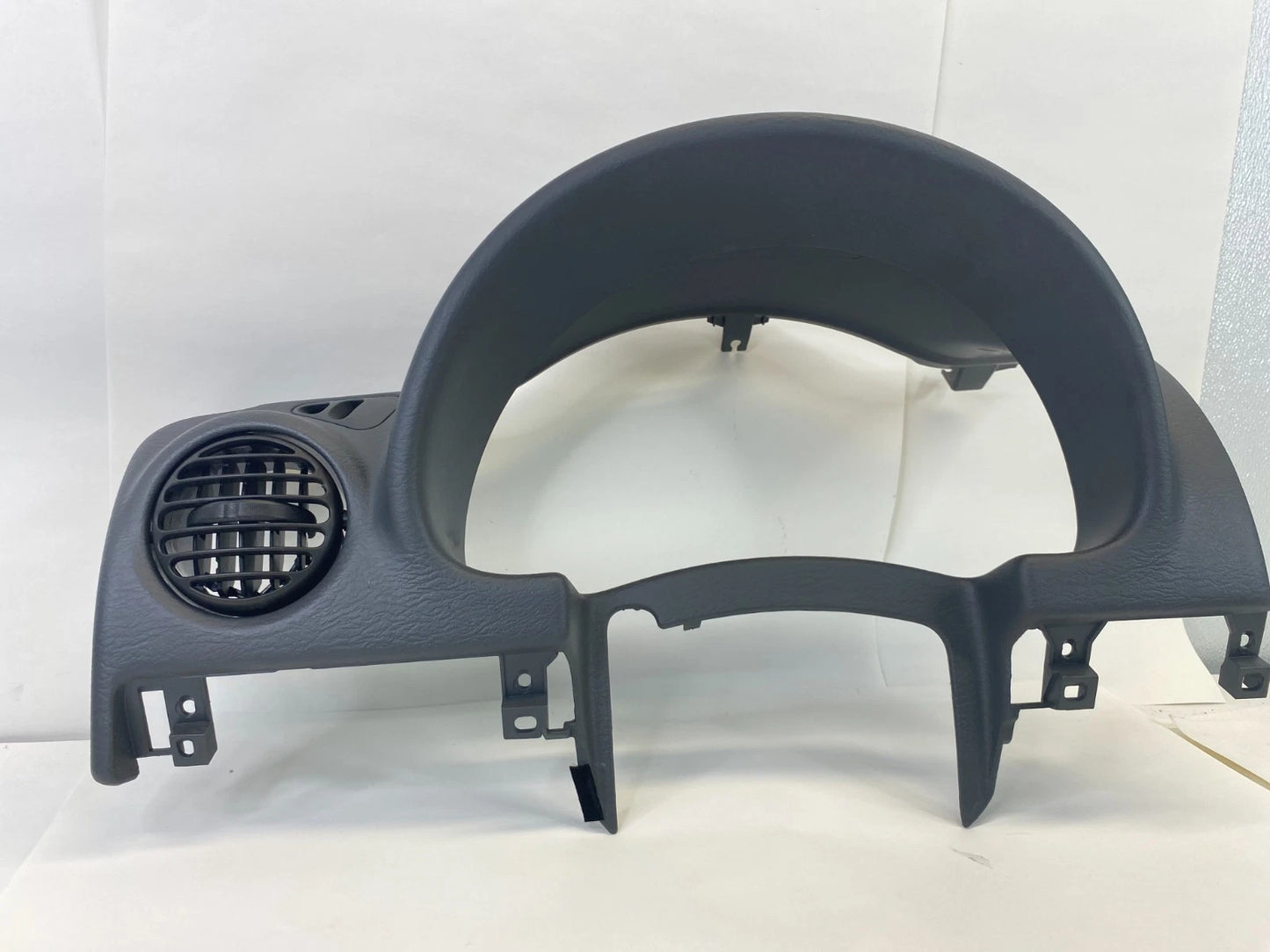 05 06 07 JEEP LIBERTY DASH INSTRUMENT CLUSTER COVER PANEL BEZEL 1392824192 OEM