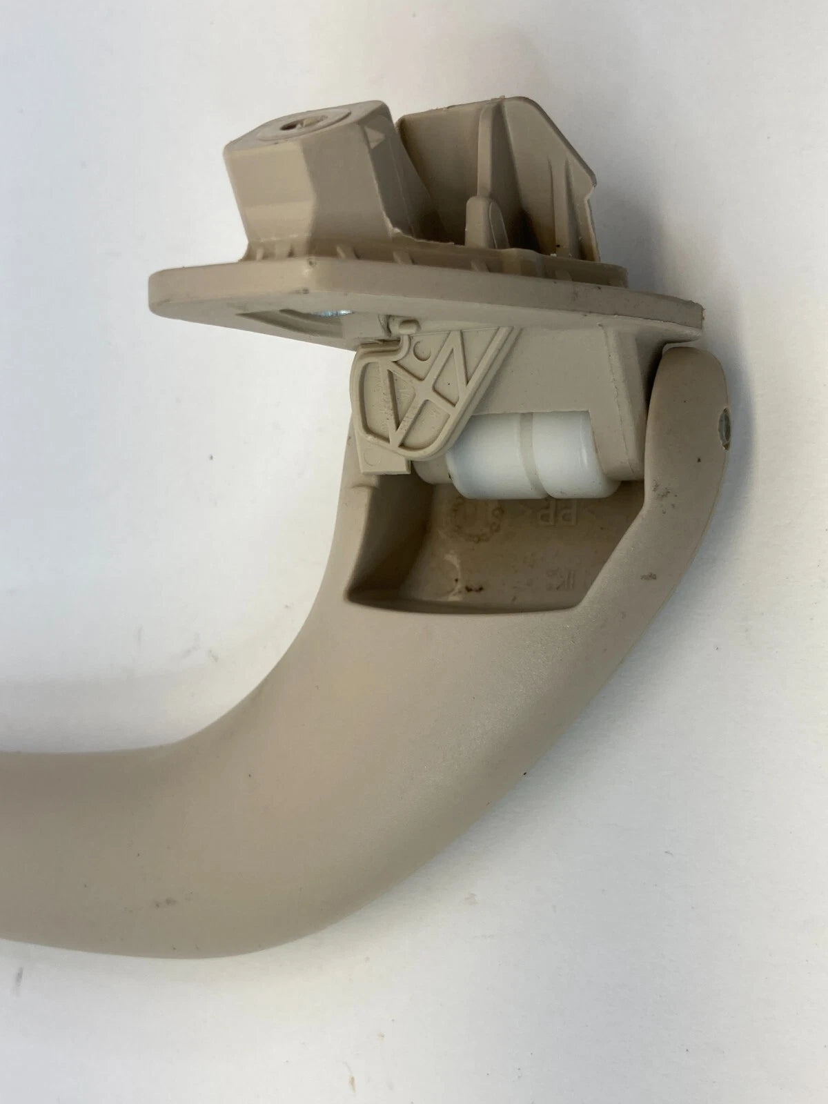 2009-2017 VOLKSWAGEN TIGUAN FRONT RIGHT SIDE INTERIOR ROOF GRAB GRIP HANDLE OEM