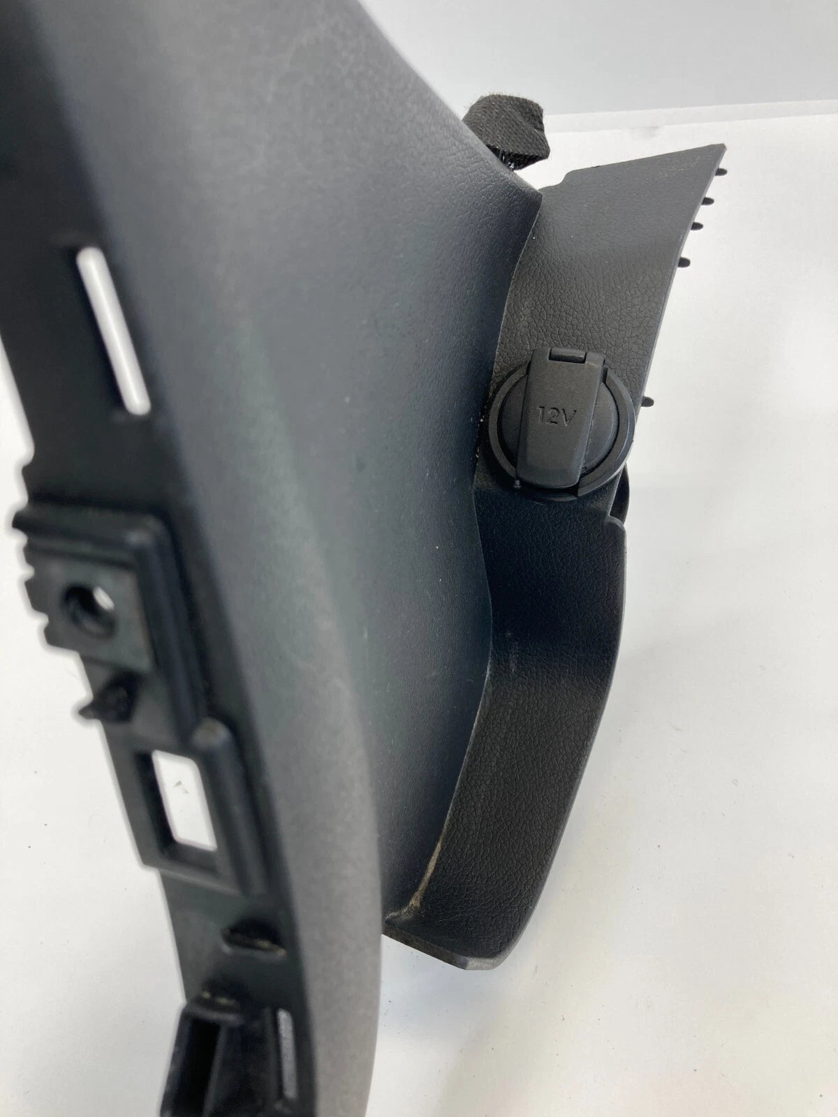 11-13 HYUNDAI ELANTRA CENTER CONSOLE RIGHT FILLER TRIM GARNISH COVER 846773Y OEM