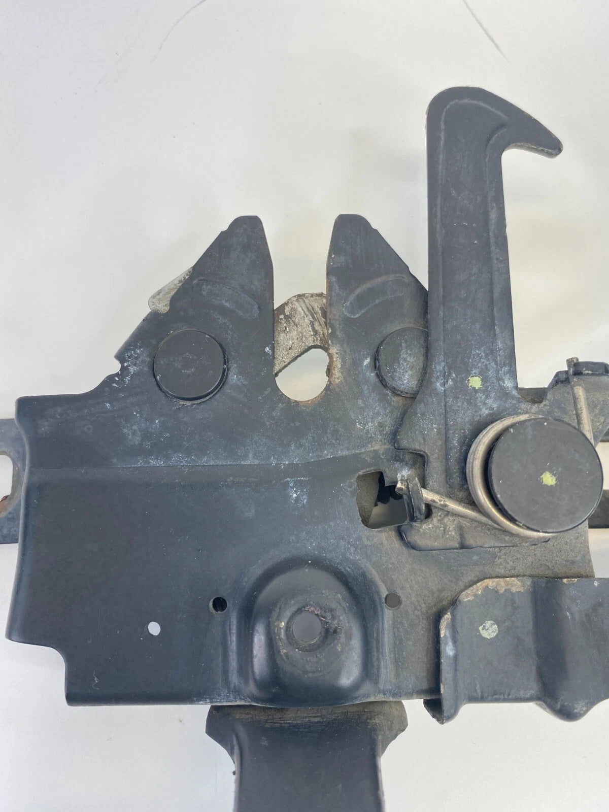 04 05 06 07 08 09 10 11 12 CHEVROLET COLORADO 3.5L HOOD LOCK LATCH ASSEMBLY OEM