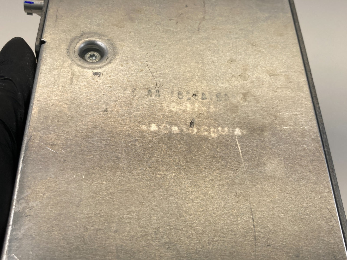 2004-2009 Cadillac SRX Onstar Communication Control Module Unit 25828574 OEM