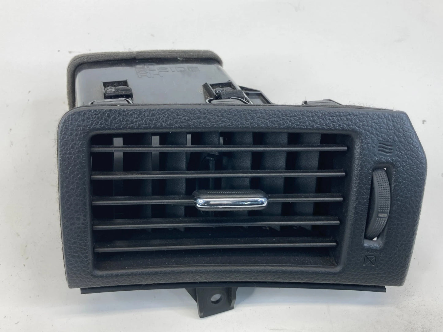 2011-2017 NISSAN QUEST DASH RIGHT AIR VENT OUTLET DUCT GRILLE 68760-1JA0A OEM