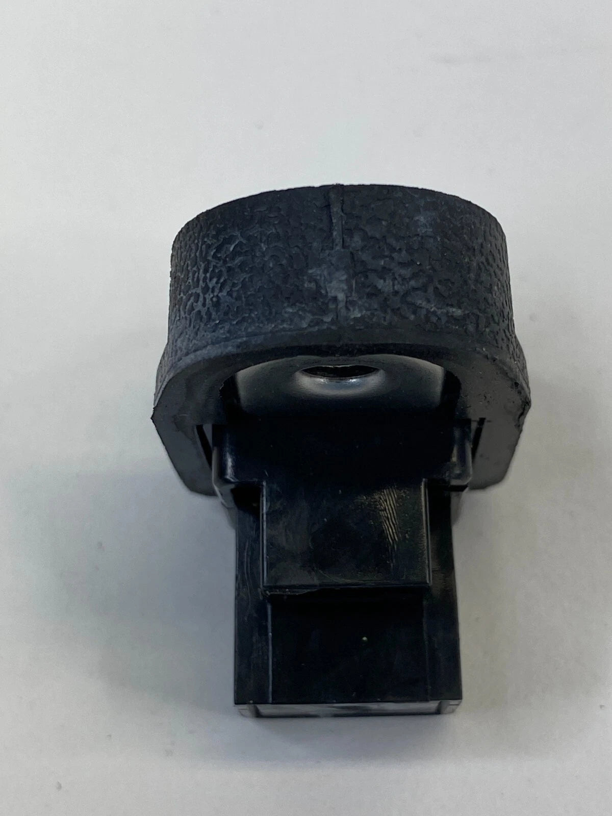 08-13 INFINITI G37 SEDAN REAR RIGHT SIDE DOOR AJAR JAMB LIGHT LAMP SWITCH OEM