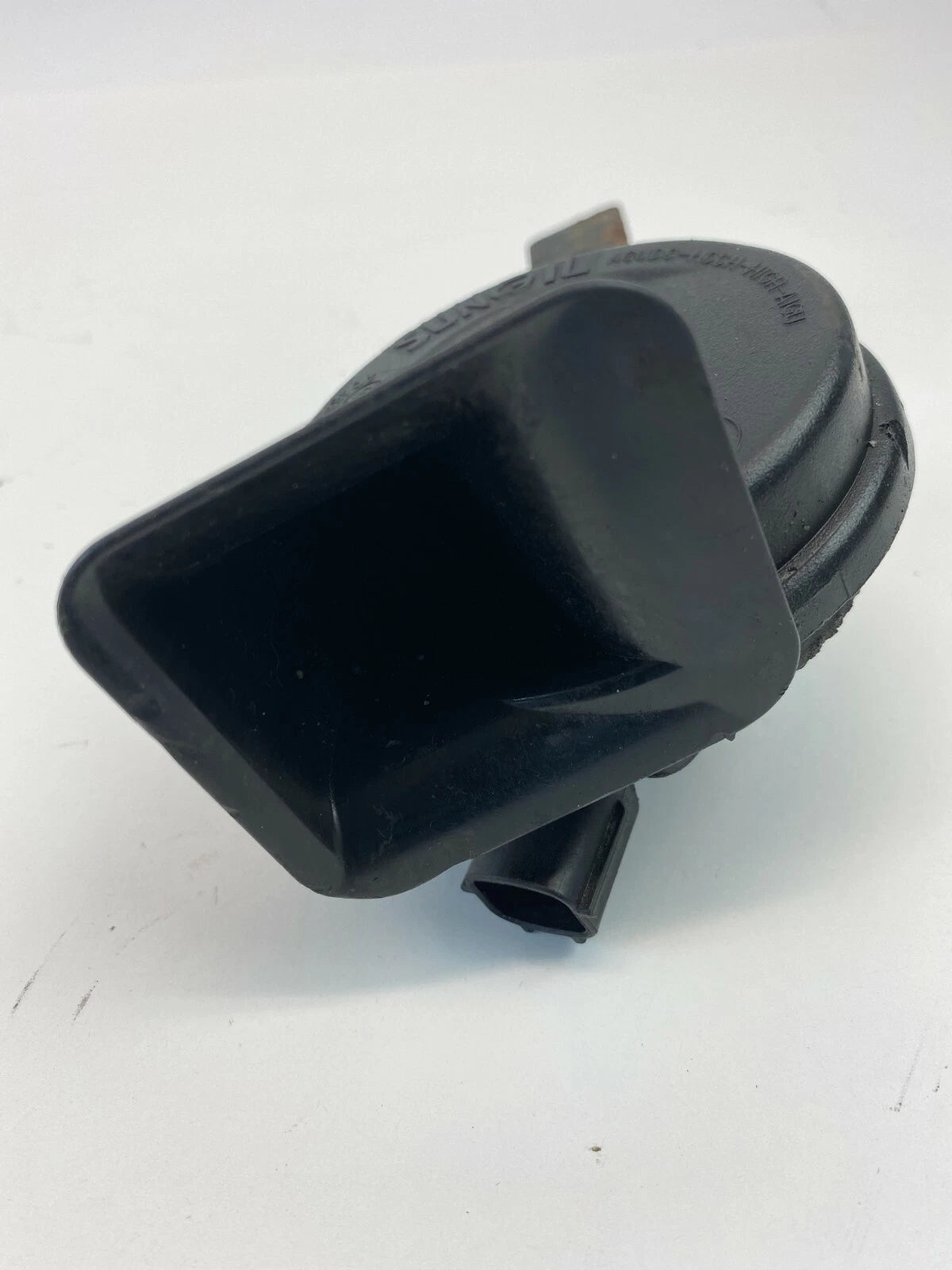 2007 2008 07 08 HYUNDAI ENTOURAGE LOW NOTE HORN ASSEMBLY 96611-4D000 OEM