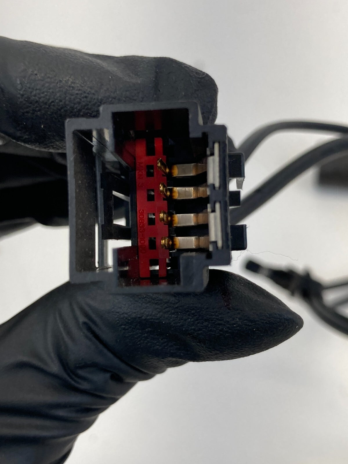 2003 2004 Jaguar S-type Front Right Side Seat Belt Buckle Pretensioner 33026186