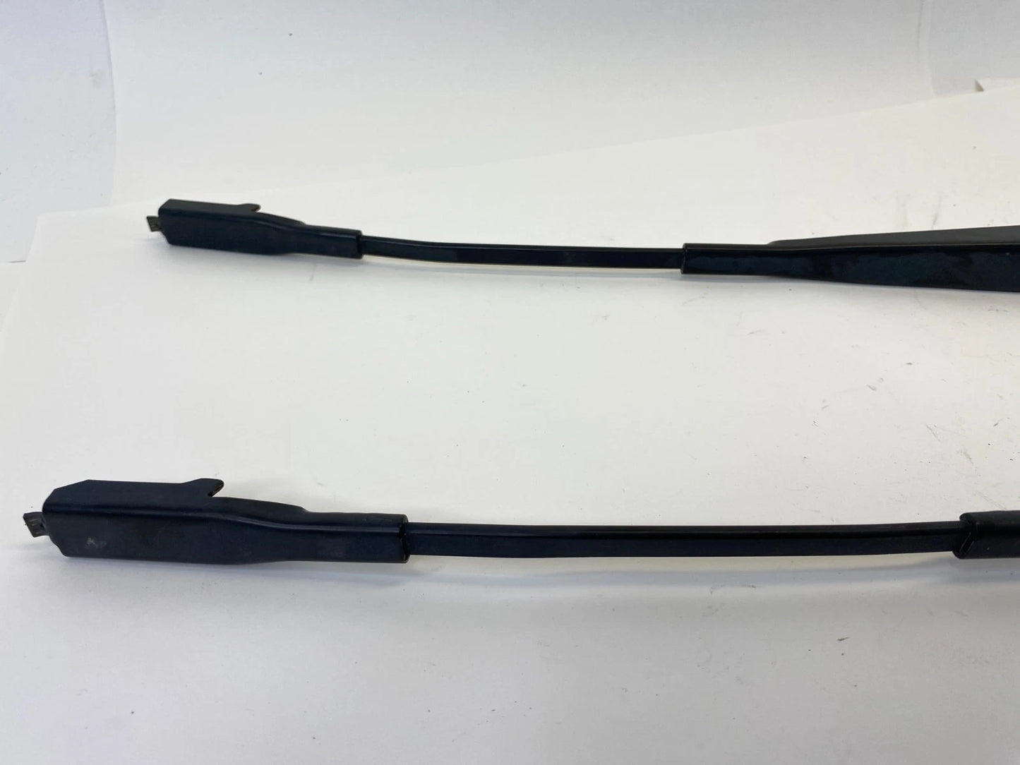 2013-2020 FORD FUSION FRONT WINDSHIELD WIPER ARM PAIR LEFT & RIGHT SET OEM
