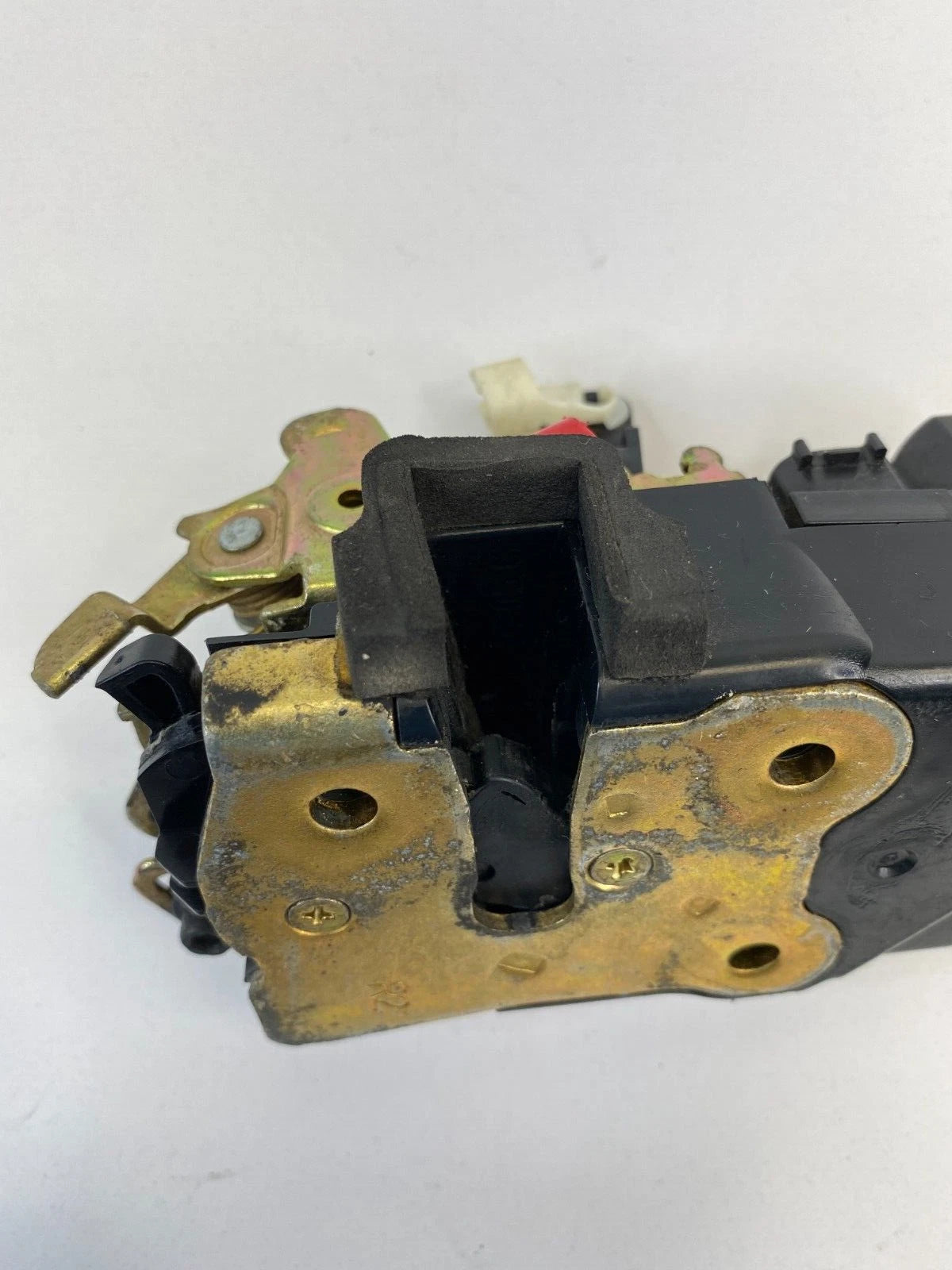 01-06 CHRYSLER SEBRING SEDAN FRONT RIGHT PASSENGER MANUAL DOOR LOCK LATCH FR RH